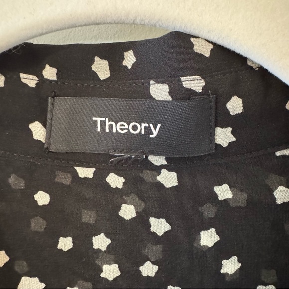 Theory 100% silk black long sleeve button down star patterned blouse size medium - Picture 4 of 8